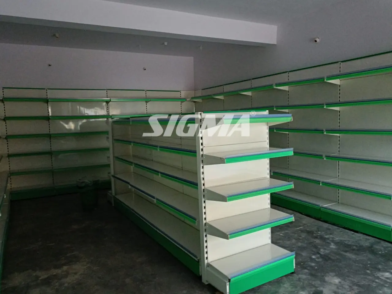258685725_premium display racks Bangalore2.webp